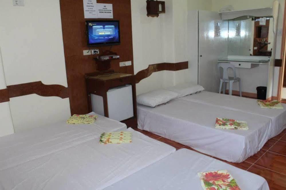 Golden Stallion Suites 카가얀드오로 외부 사진